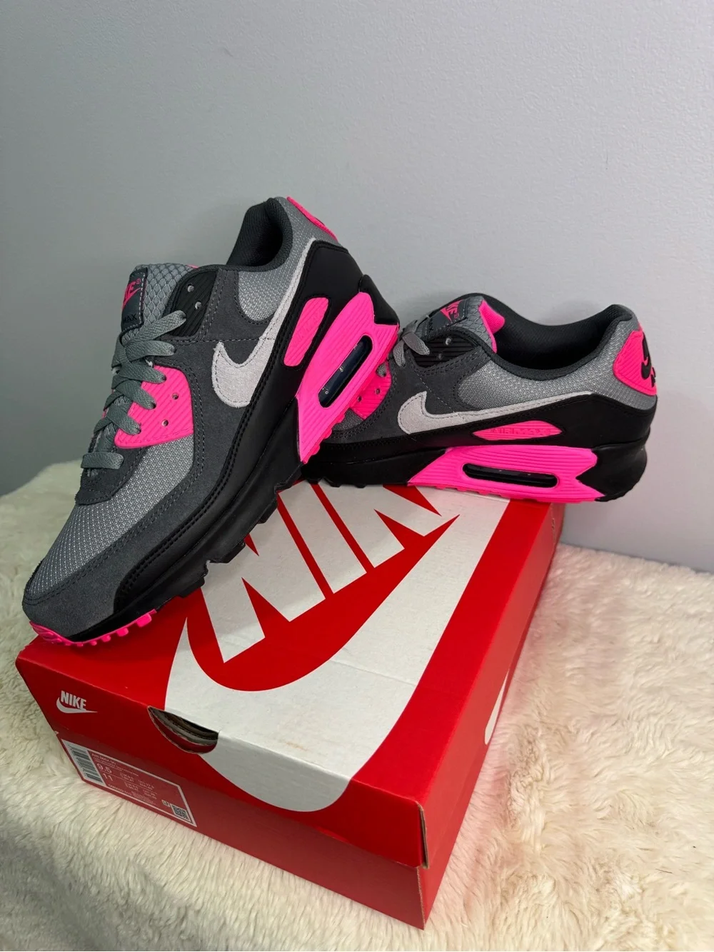 Nike Air Max 90 Black Grey Hyper Pink Colorblock Low Top Sneakers Men/Women